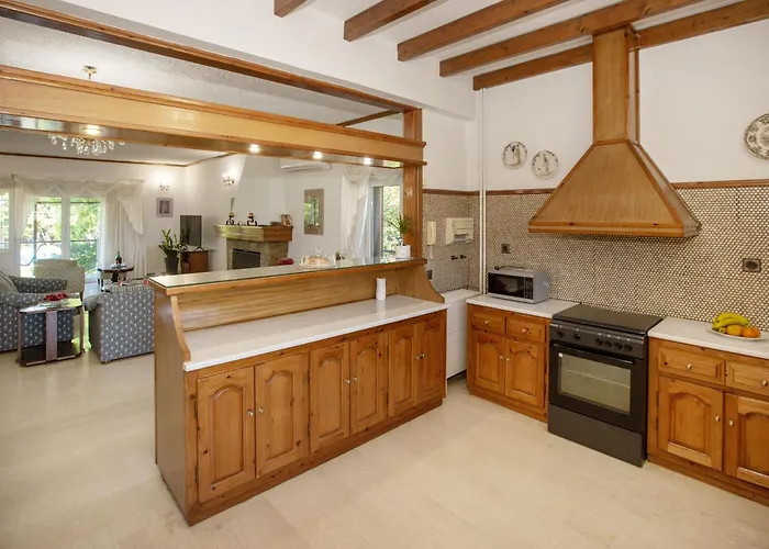 Koralia Marathon Villa