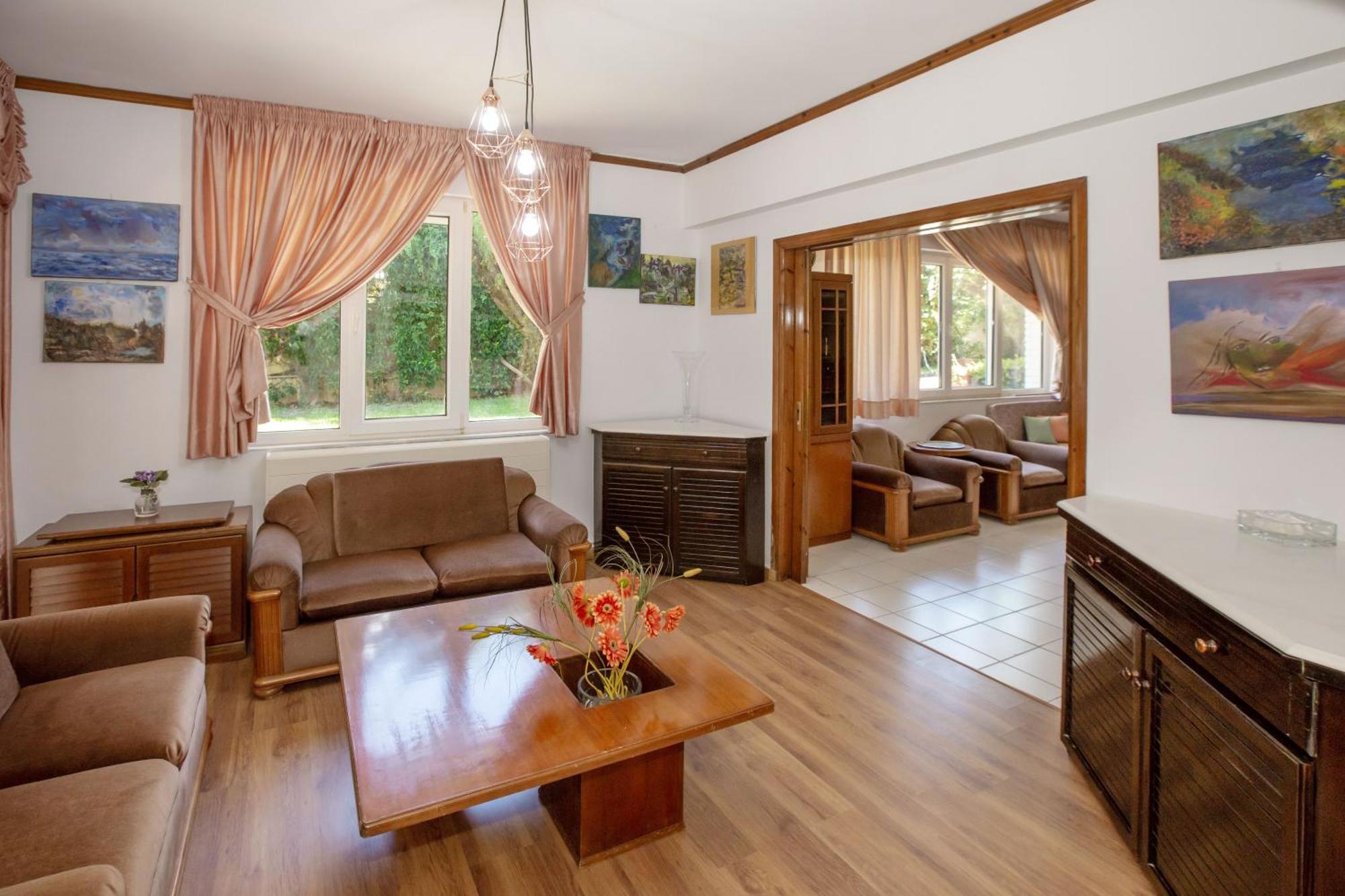 Koralia Marathon Villa